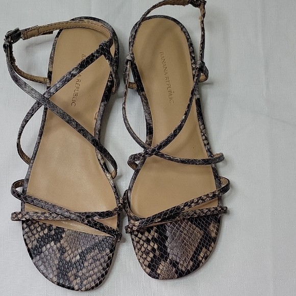 Banana Republic Snakeskin Print  Sandals Elegant Summer Style Size7.5 - Picture 6 of 7
